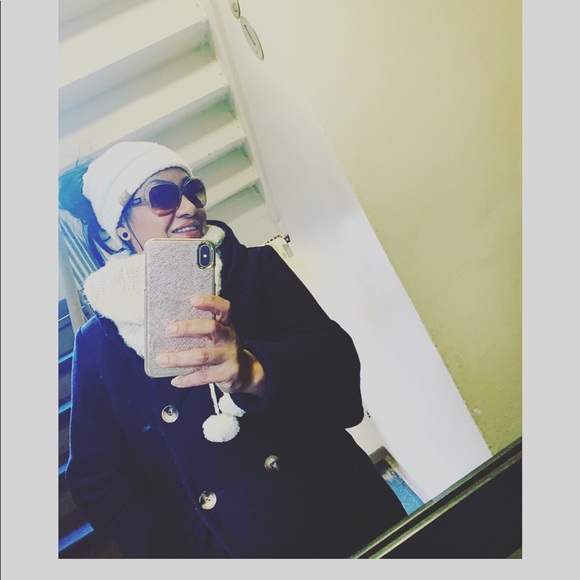 Meet your Posher, Alejandra - Picture 1 of 1